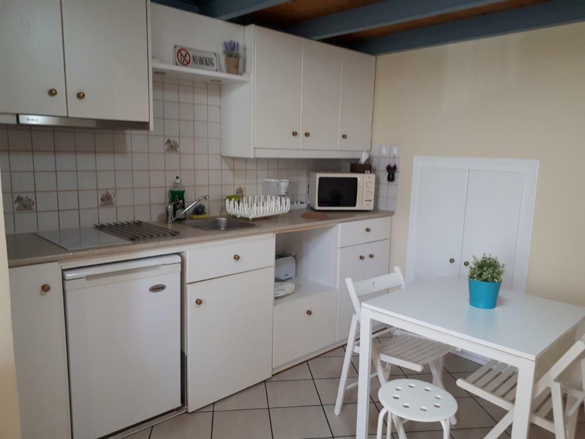 Ermoupolis, Syros City Apartments Ngoại thất bức ảnh